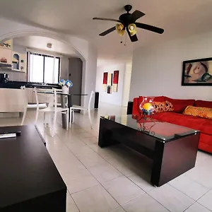 quintas-del-lago-seaside-apartments.quintano-roohotels.com/