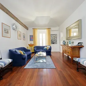 penthouse-fiammetta-a-piazza-navona.it-romehotels.com/