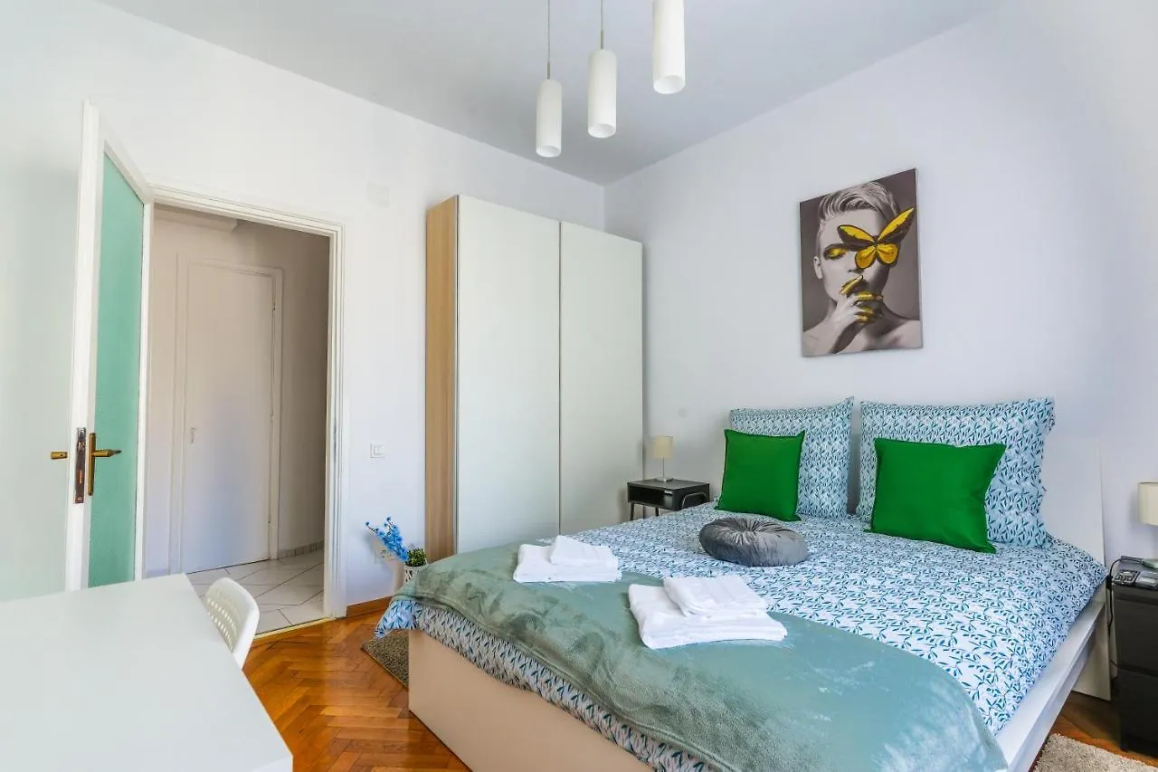 Ultracentral Golden Gatehouse 3 Bdrm Bucarest Appartamento